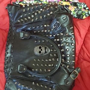 Clean skull purse